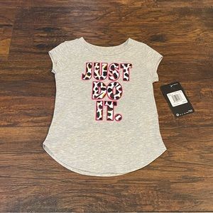 NWT Nike Kids Heather Gray Multi Color Leopard Print Just Do It T Shirt, Size 2T